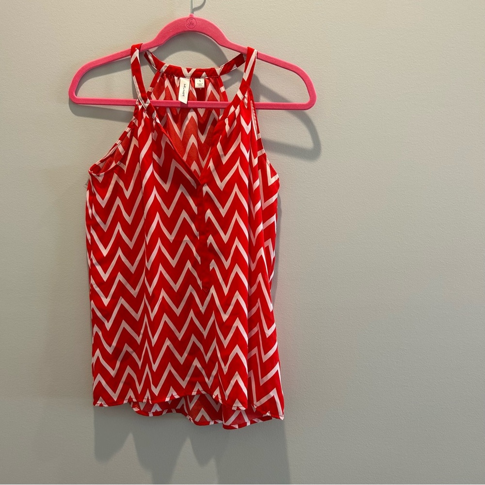 Tacera Red and White Chevron Top Size Small